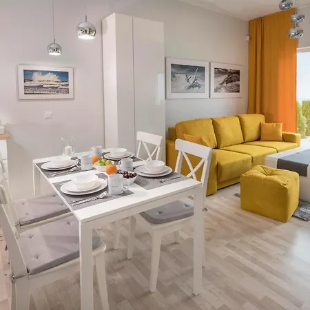 Piasek I Woda W Grzybowie 150m Od Plazy