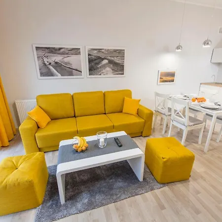 Piasek I Woda W Grzybowie 150m Od Plazy アパート グジボボ